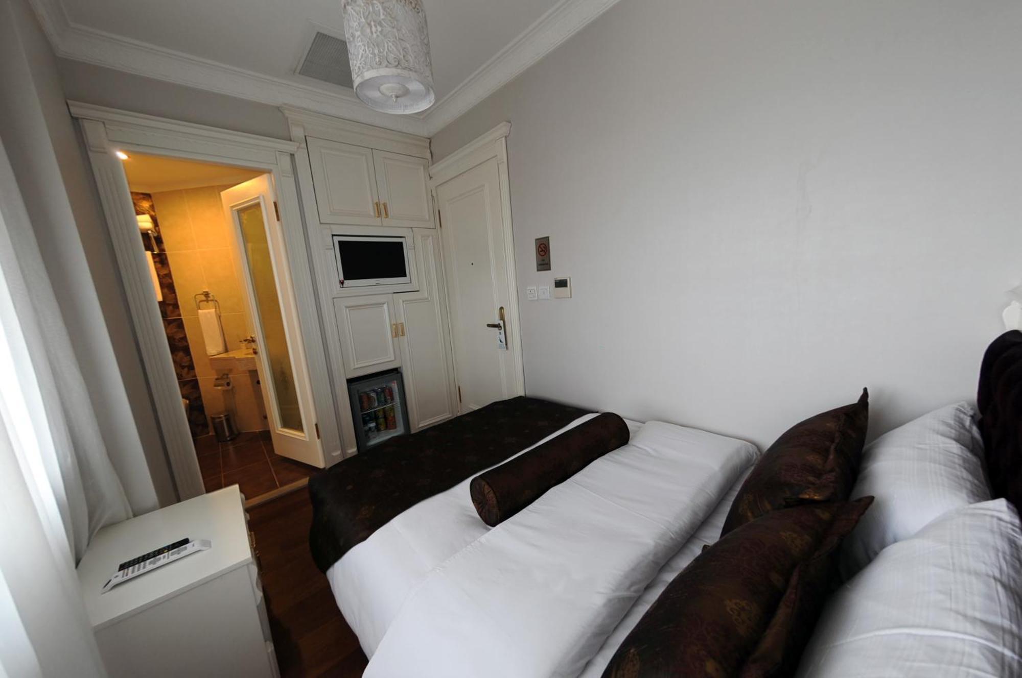 Hotel Coliseum Provincia di Provincia di Istanbul Esterno foto