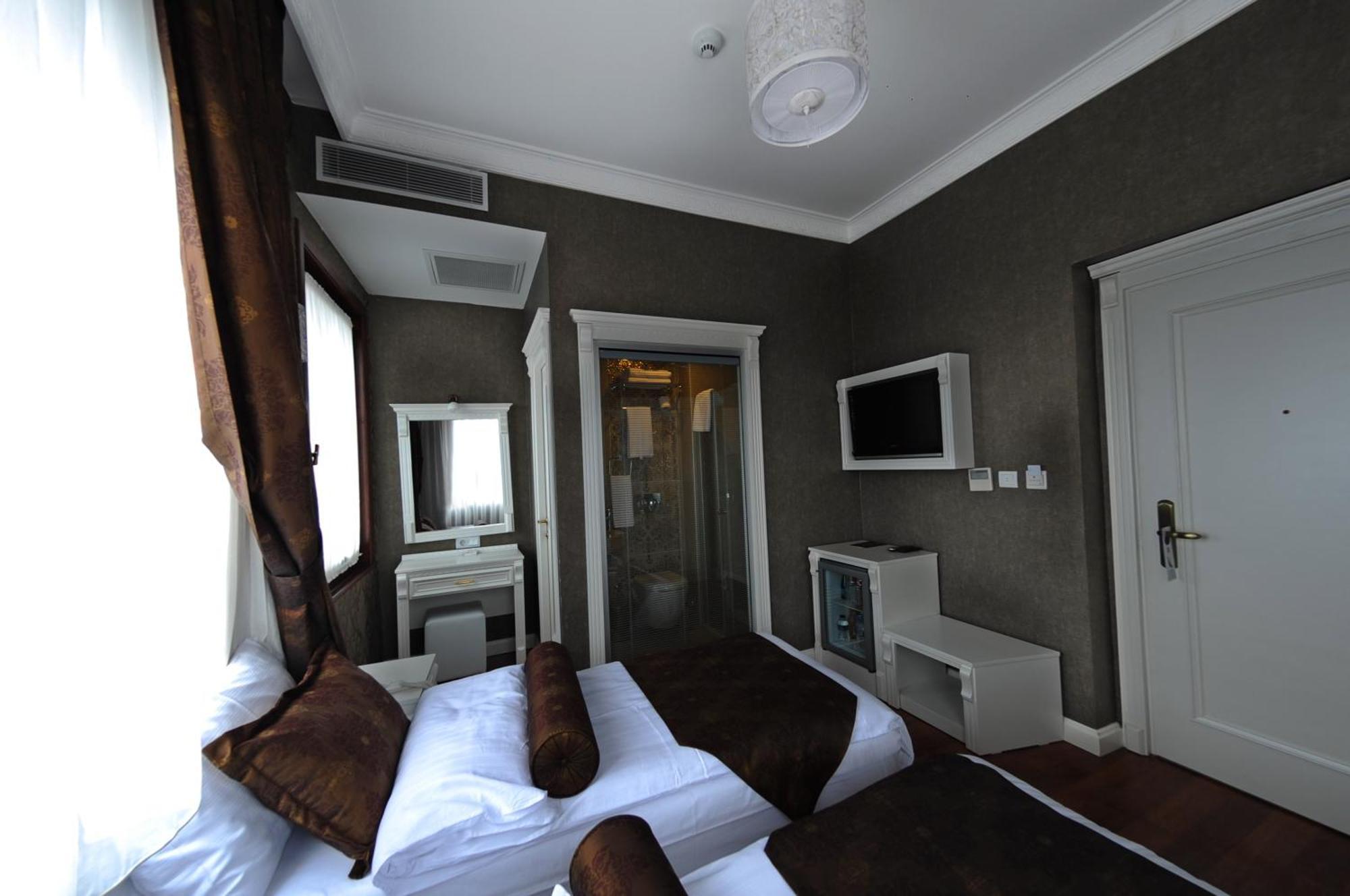 Hotel Coliseum Provincia di Provincia di Istanbul Esterno foto